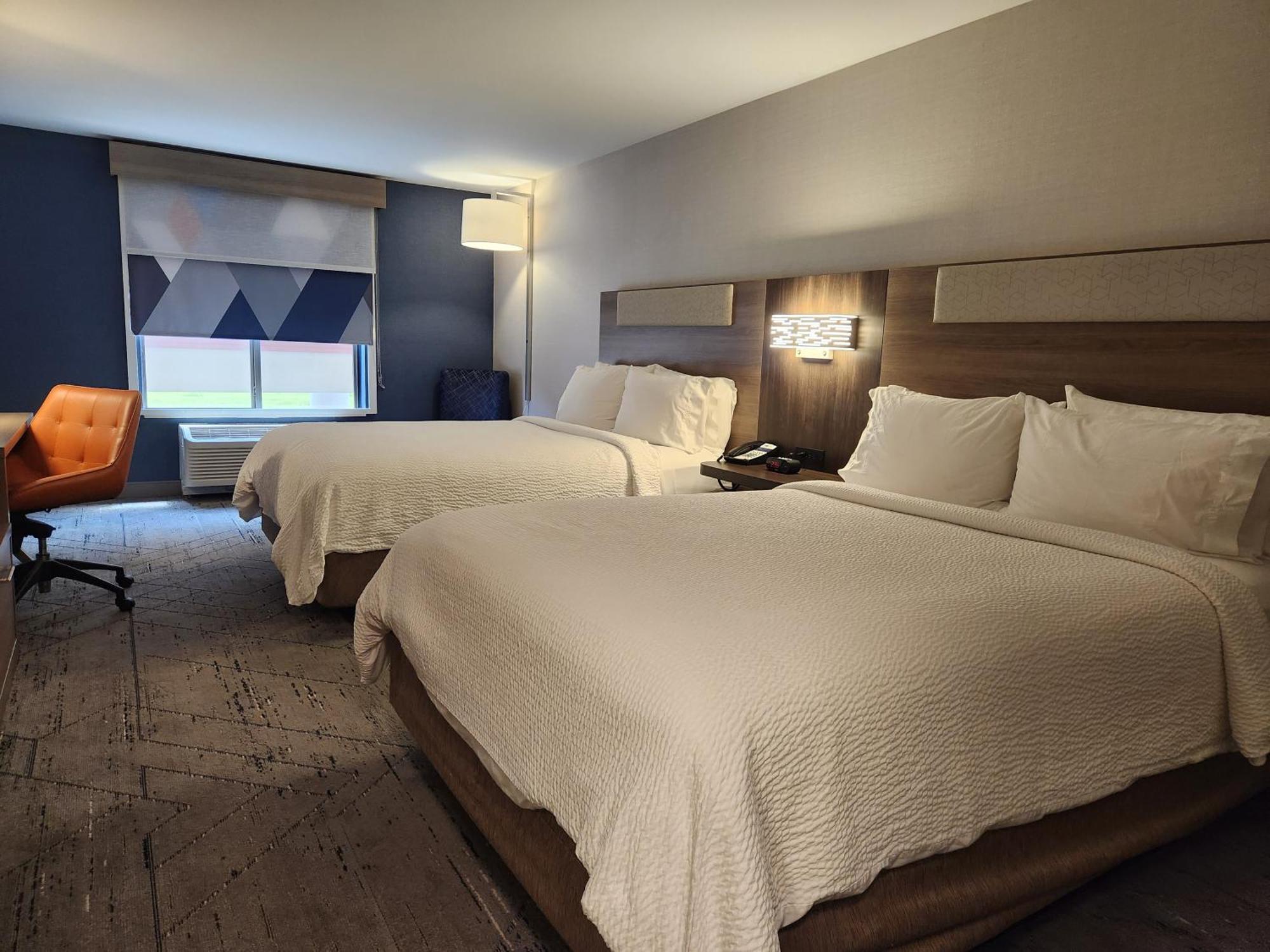 Holiday Inn Express Hotel & Suites Crawfordsville By Ihg Екстериор снимка