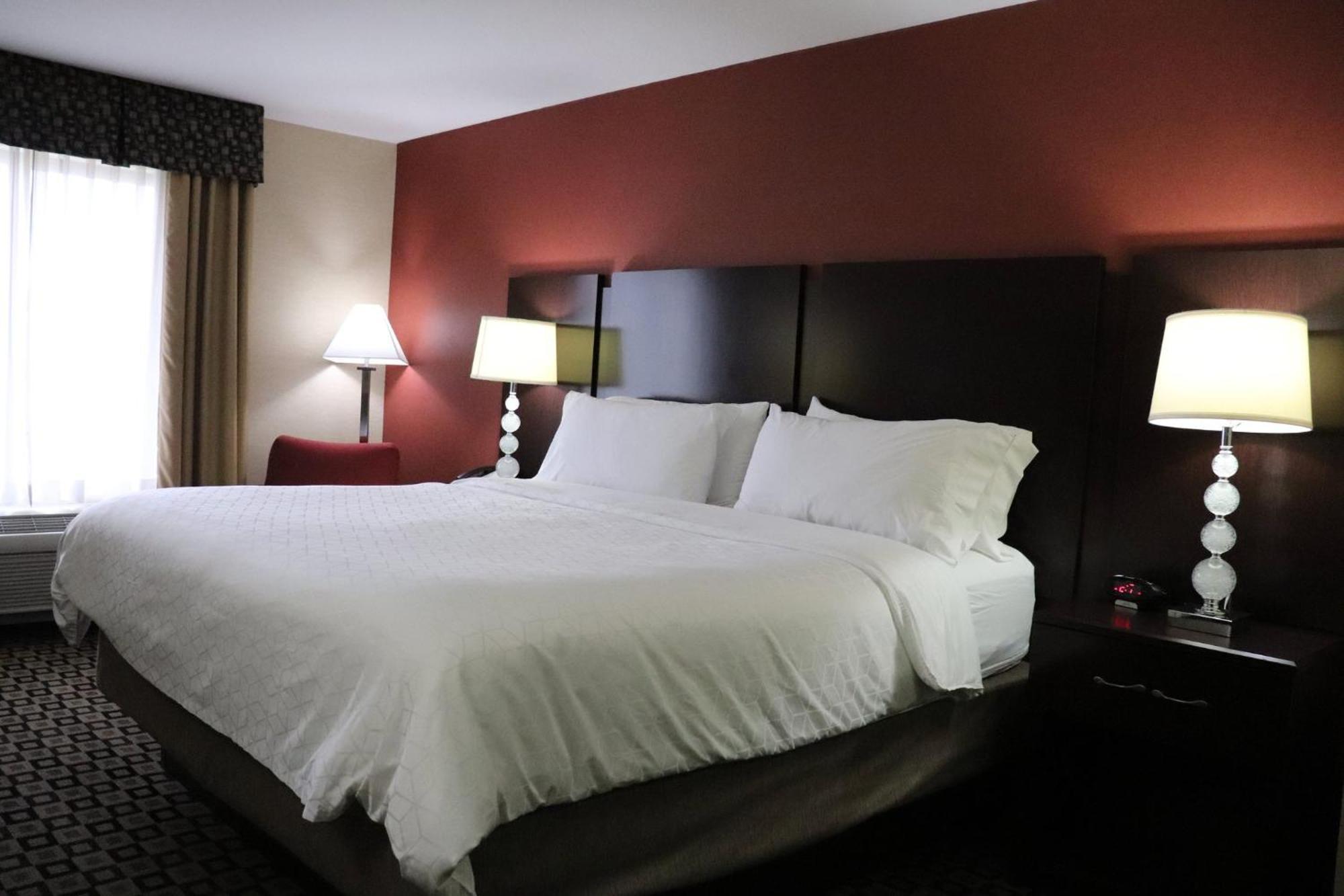 Holiday Inn Express Hotel & Suites Crawfordsville By Ihg Екстериор снимка